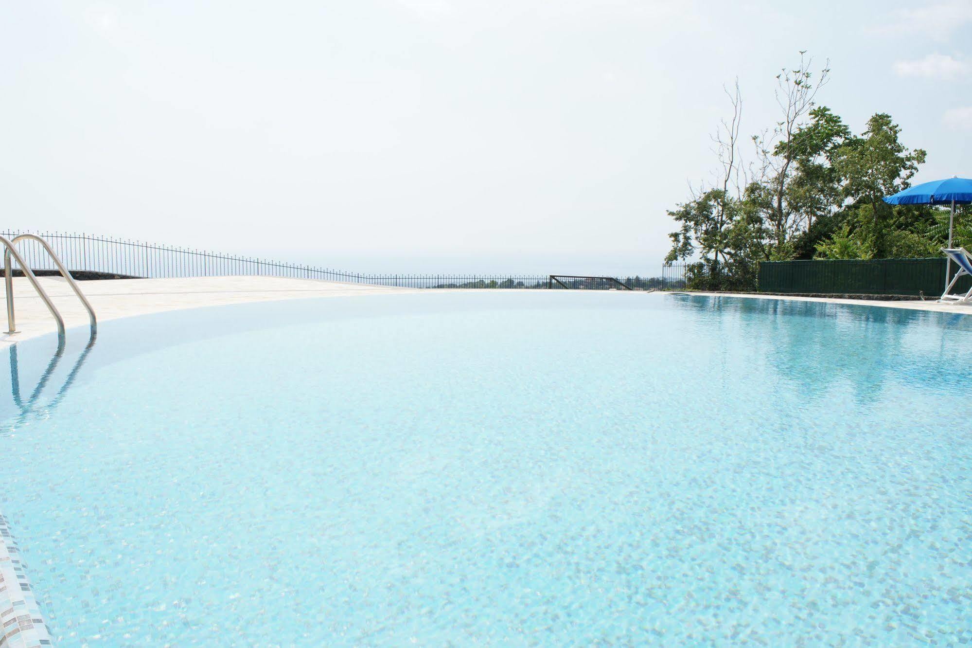 Antico Borgo Petralia Guest House ซัฟเฟรานา เอตเนอา ภายนอก รูปภาพ