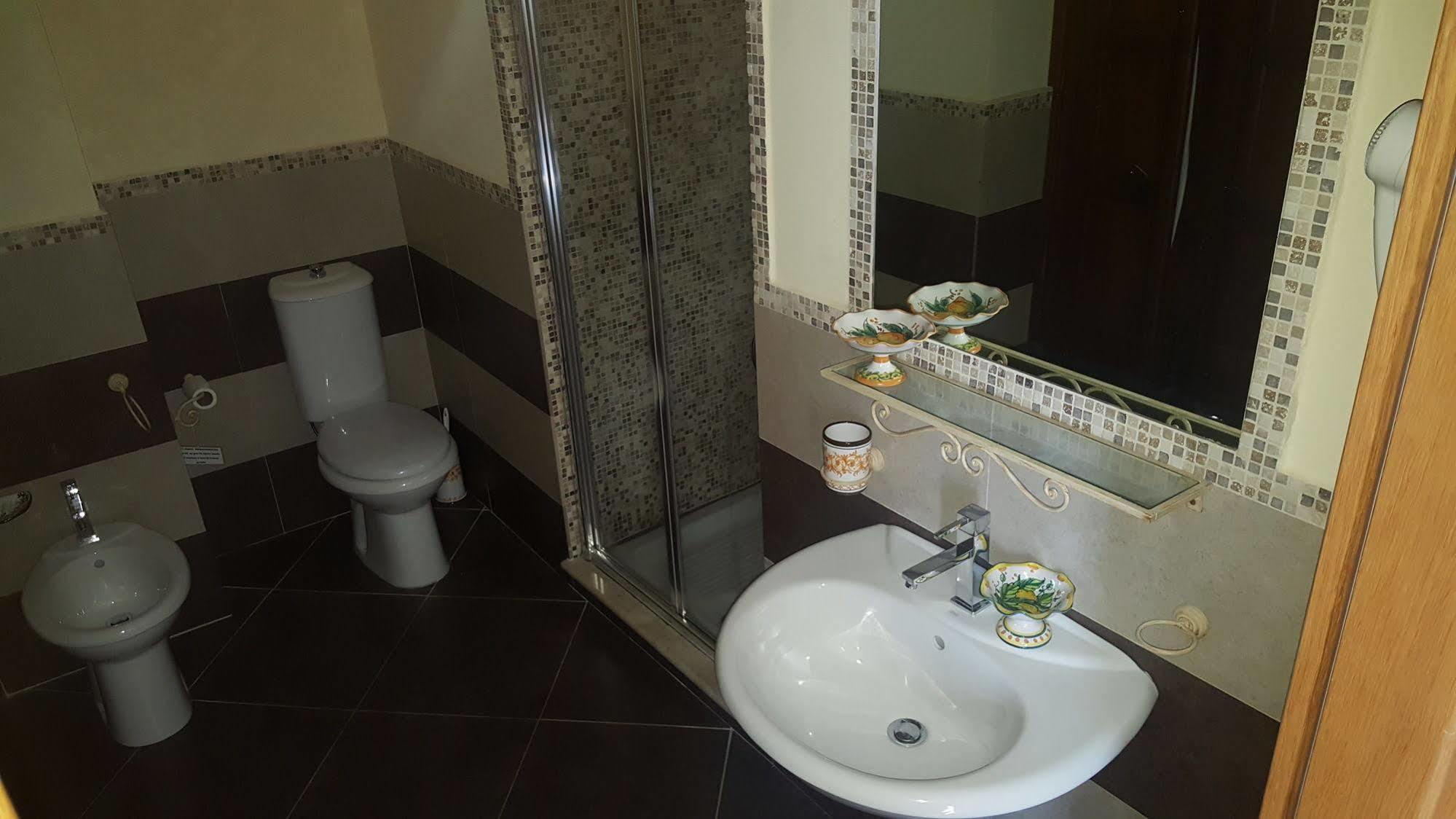 Antico Borgo Petralia Guest House ซัฟเฟรานา เอตเนอา ภายนอก รูปภาพ