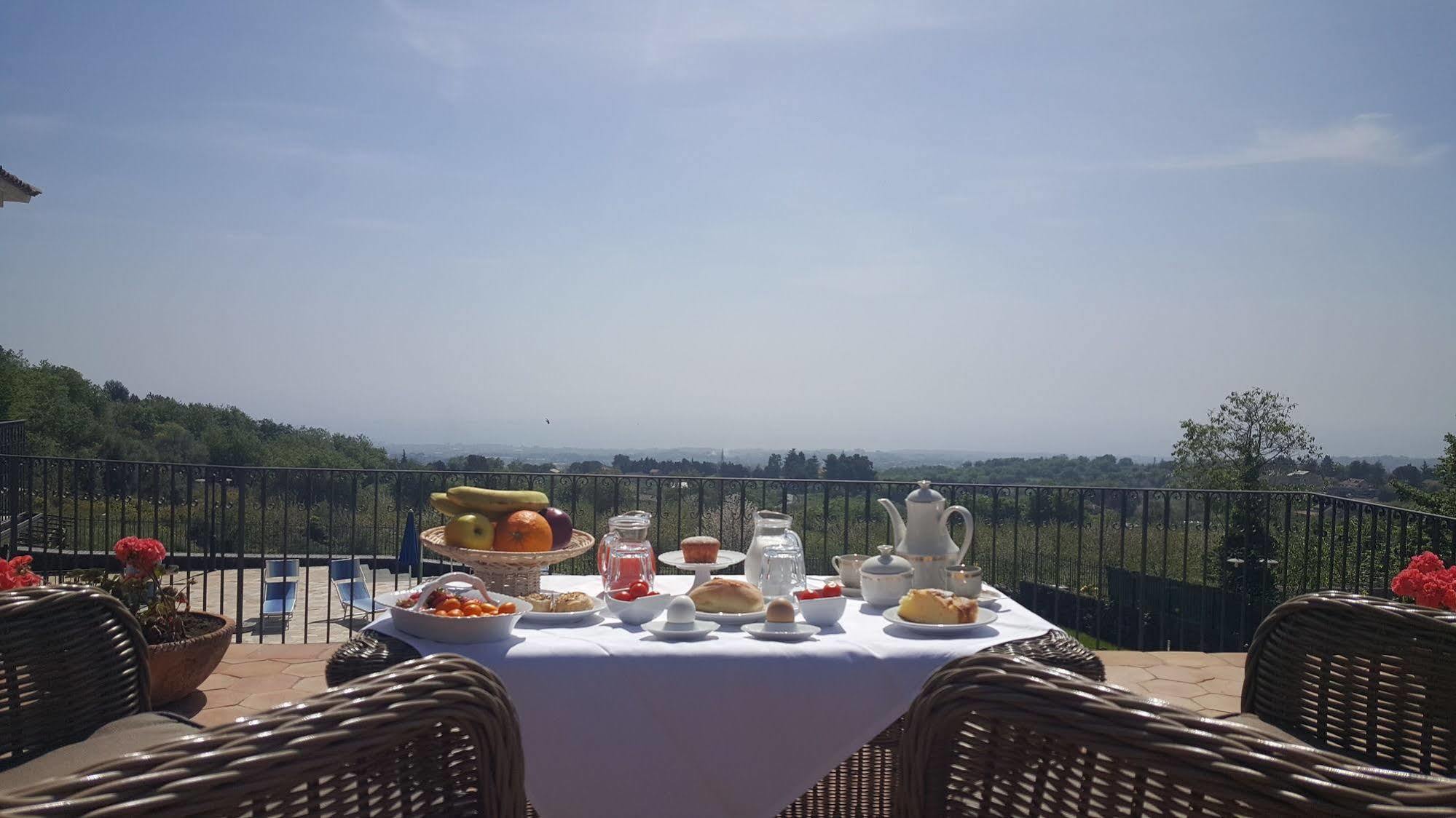 Antico Borgo Petralia Guest House ซัฟเฟรานา เอตเนอา ภายนอก รูปภาพ