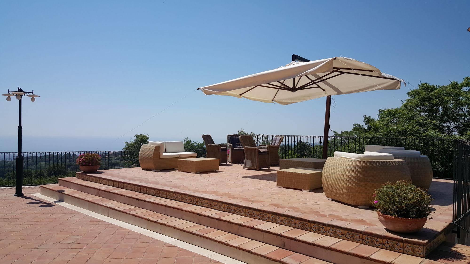 Antico Borgo Petralia Guest House ซัฟเฟรานา เอตเนอา ภายนอก รูปภาพ