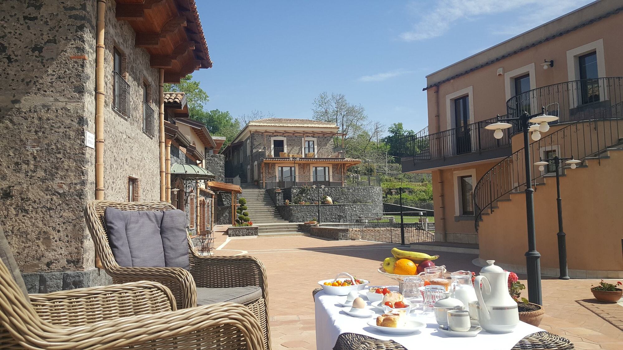 Antico Borgo Petralia Guest House ซัฟเฟรานา เอตเนอา ภายนอก รูปภาพ
